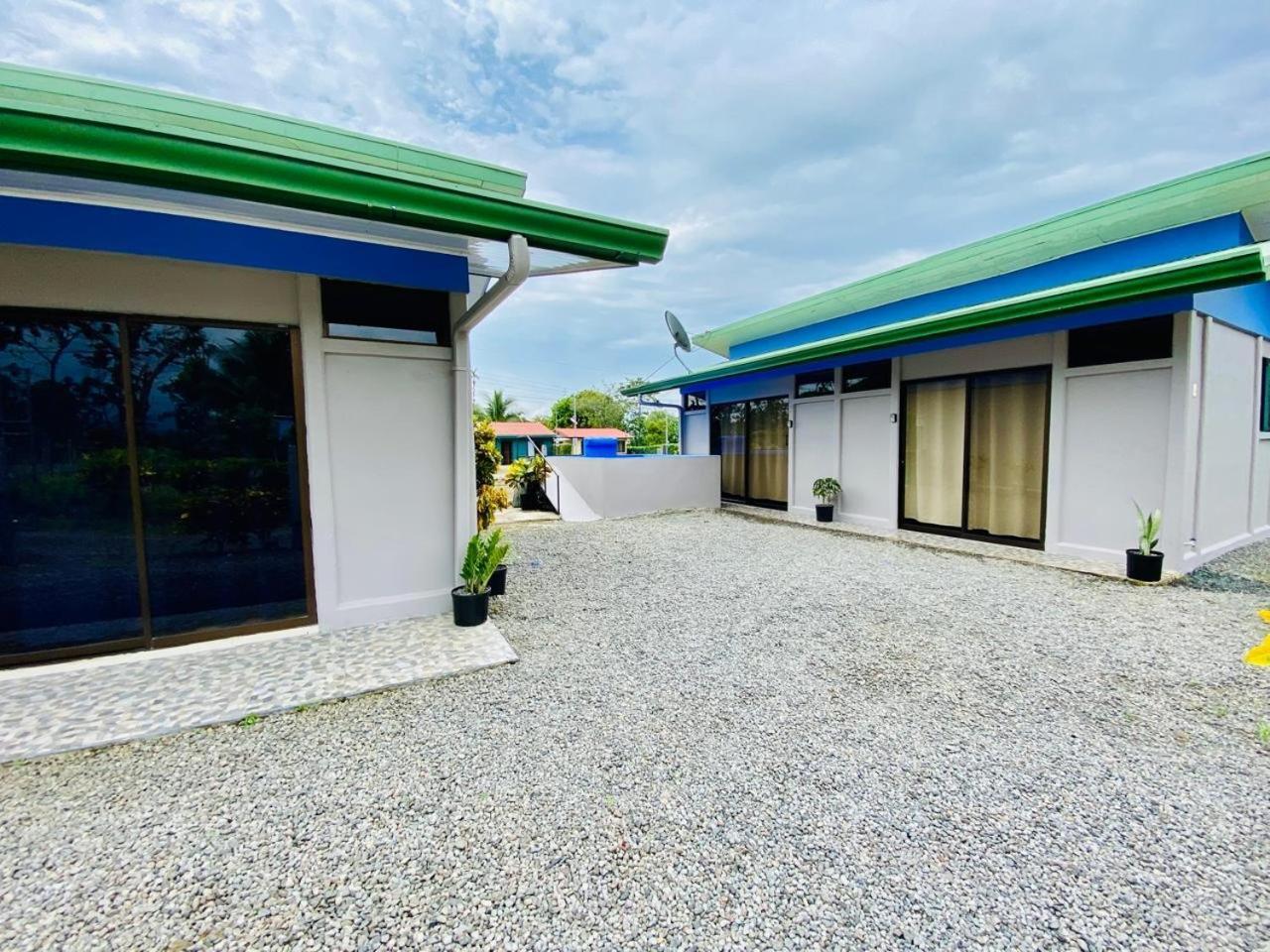 Arenal Home Tanque Bagian luar foto