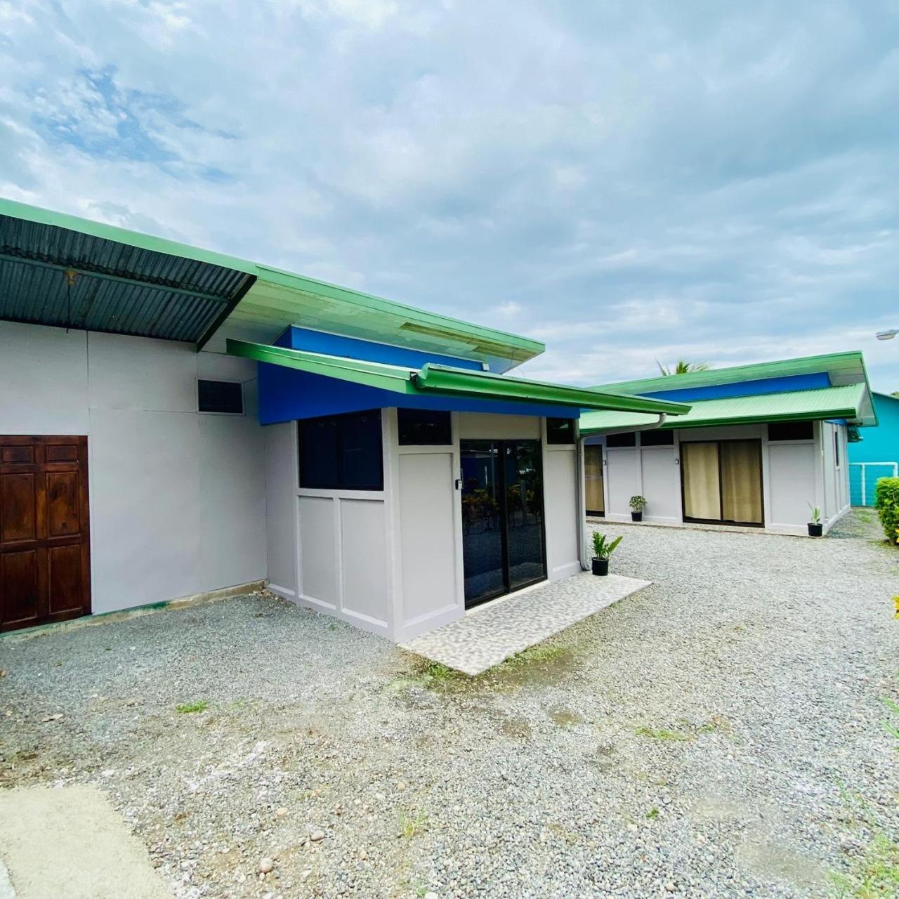Arenal Home Tanque Bagian luar foto